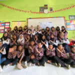 Mahasiswa KKN-PPM Universitas Wiralodra Kelompok 25 Desa Cipancuh Sosialisasikan Pencegahan dan Perlindungan Korban Pembullyan Dengan Menggunakan Permainan Bully Box di SDN 1 Cipancuh